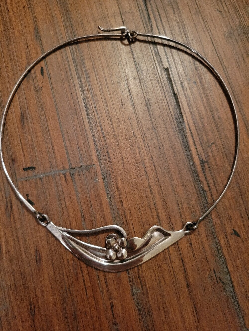 Vintage Signed #1Stunning ar Modernist Silver Tone Floral Ribbon Collar Necklace